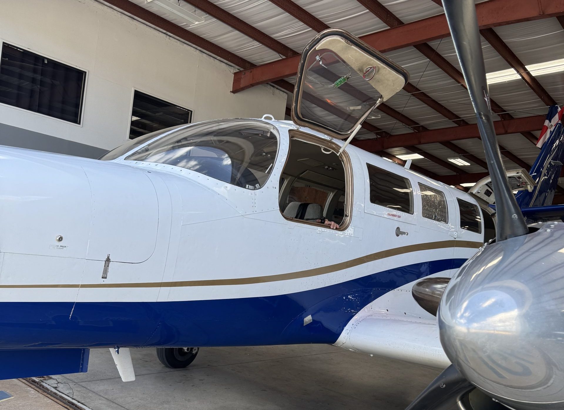 Agaoe Aircraft Exterior Prop