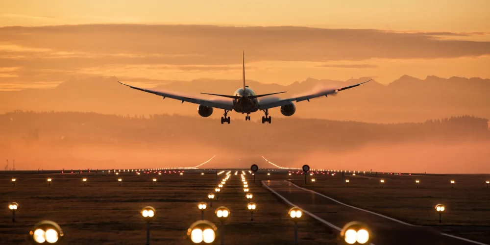 Leading Edge Private Plane Charter 122